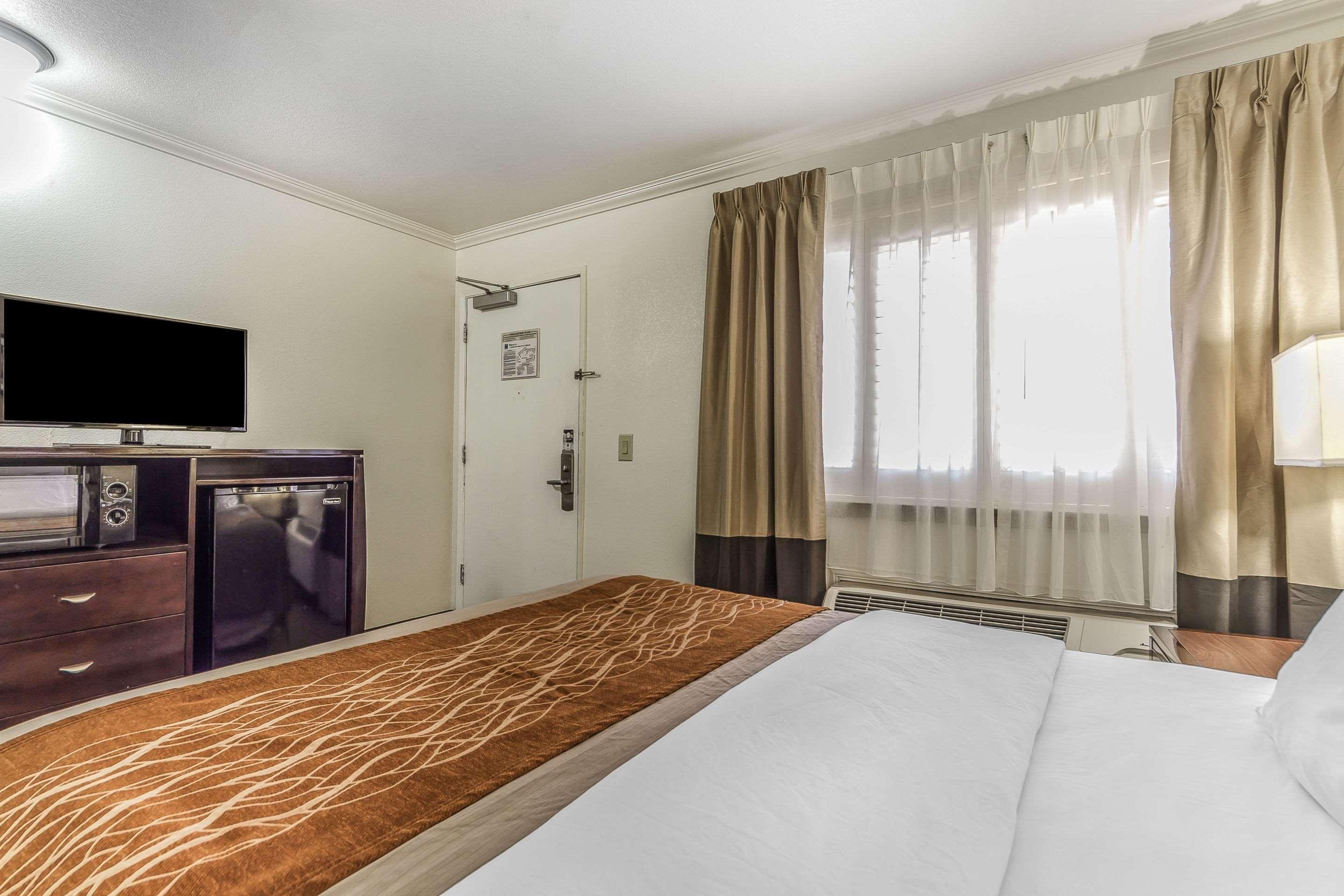 Comfort Inn Santa Cruz Buitenkant foto